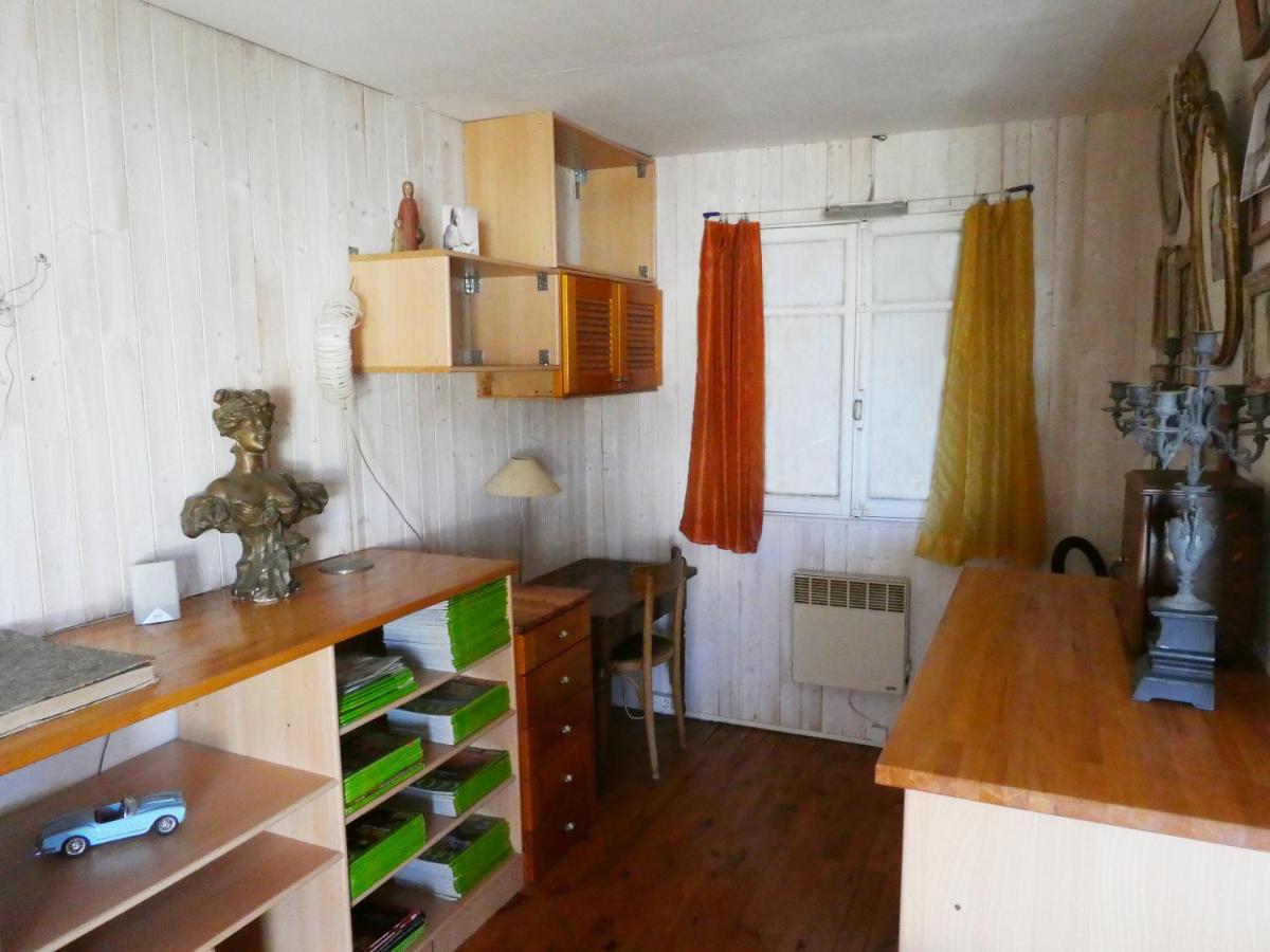 Un Chalet En Bois A La Plage Gruissan Exterior photo